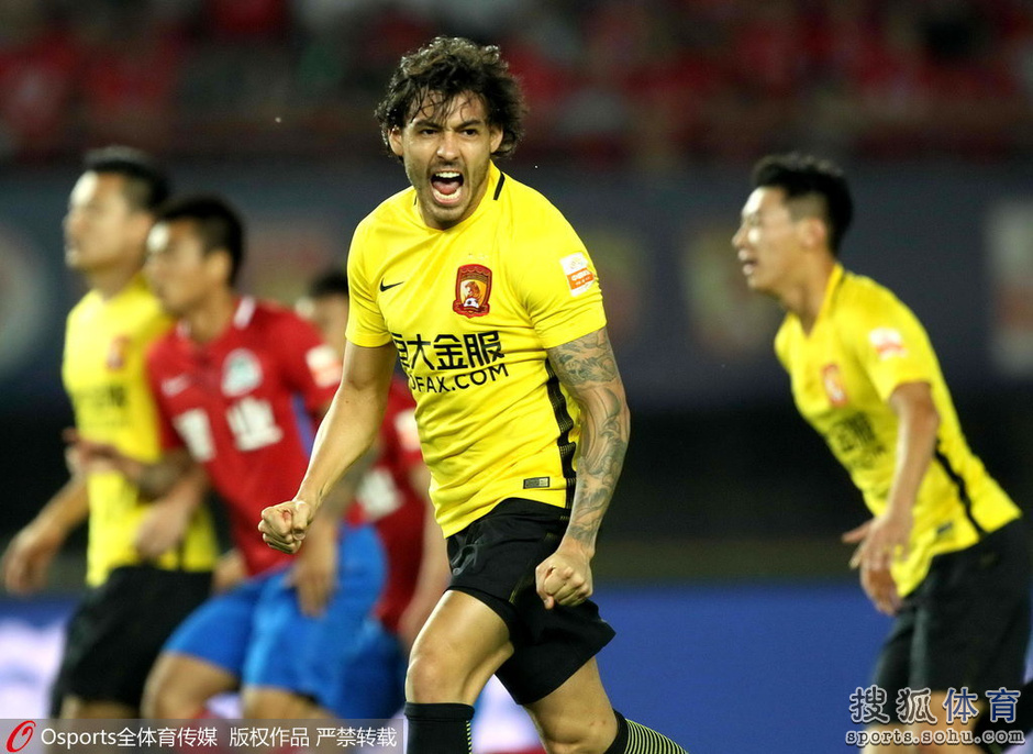  中超联赛上演进球大战，本土前锋强势崛起