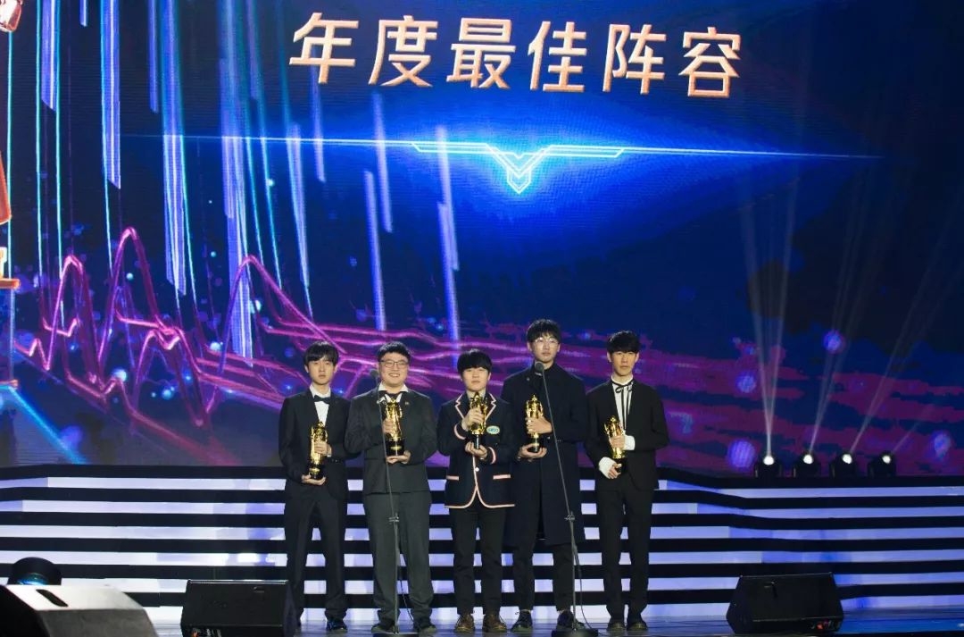  金球奖候选竞争激烈，年度最佳花落谁家